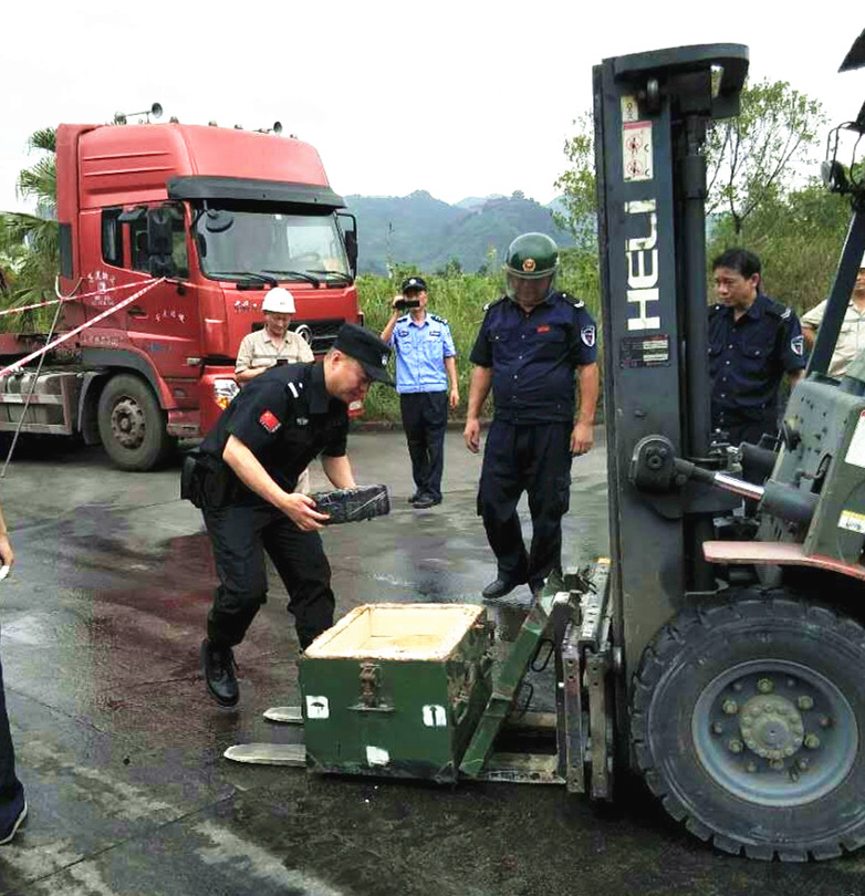 涪陵港开展反恐防爆暨涉爆人员控制、集装箱排